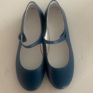 Never worn dress shoes